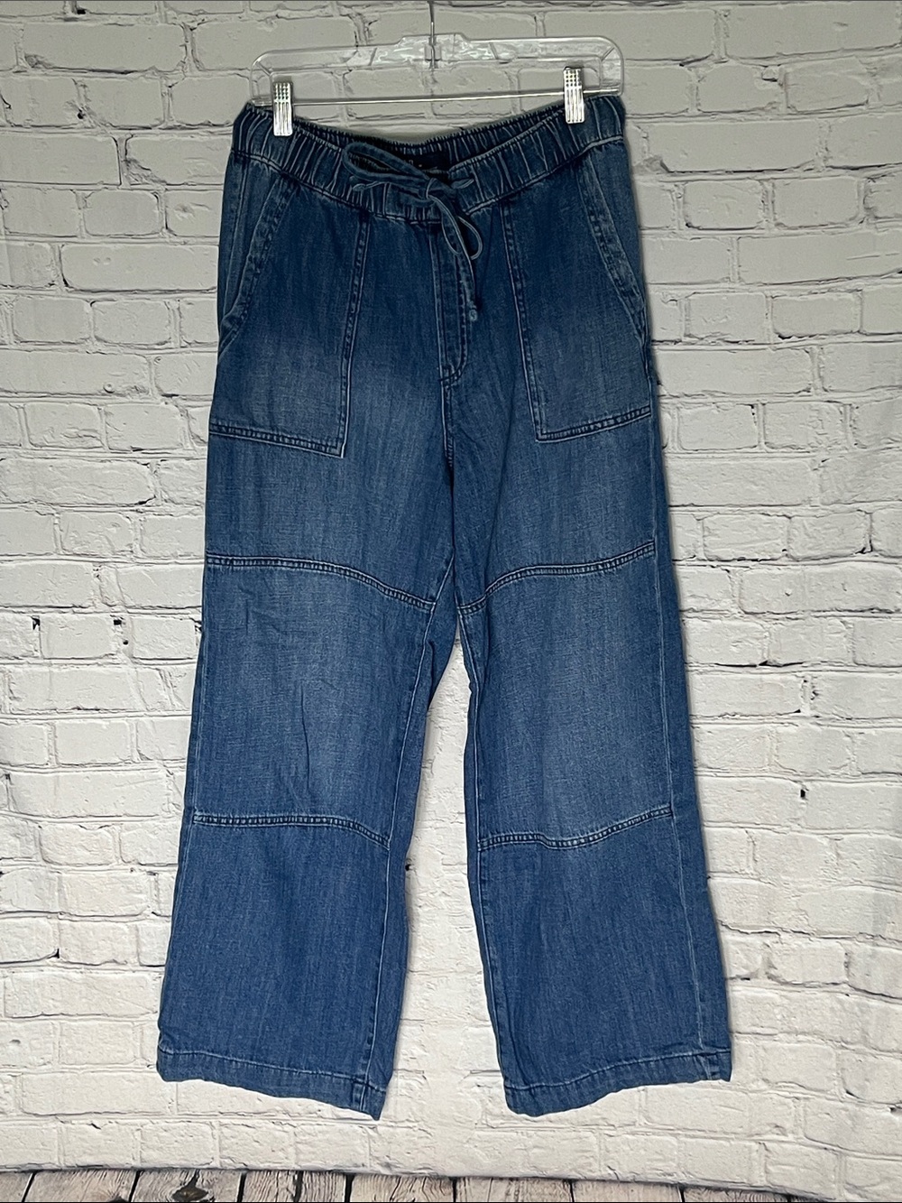 Final Price GAP High Rise Wide-Leg Pull-On Jeans